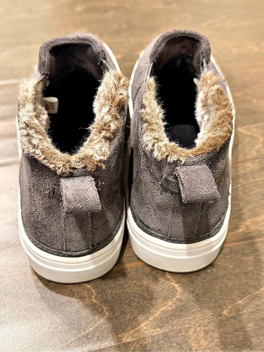 TOMS Faux Fur Slip-On Sneakers Gray & White US 7.5 - Picture 4 of 10
